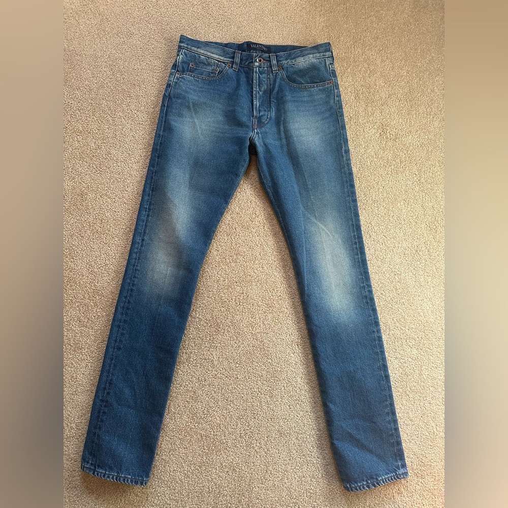 Valentino Garavani jeans, this could be for men/women brand new with tags 29US